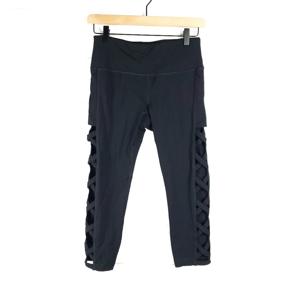 3/$25 strappy crop legging | Size S